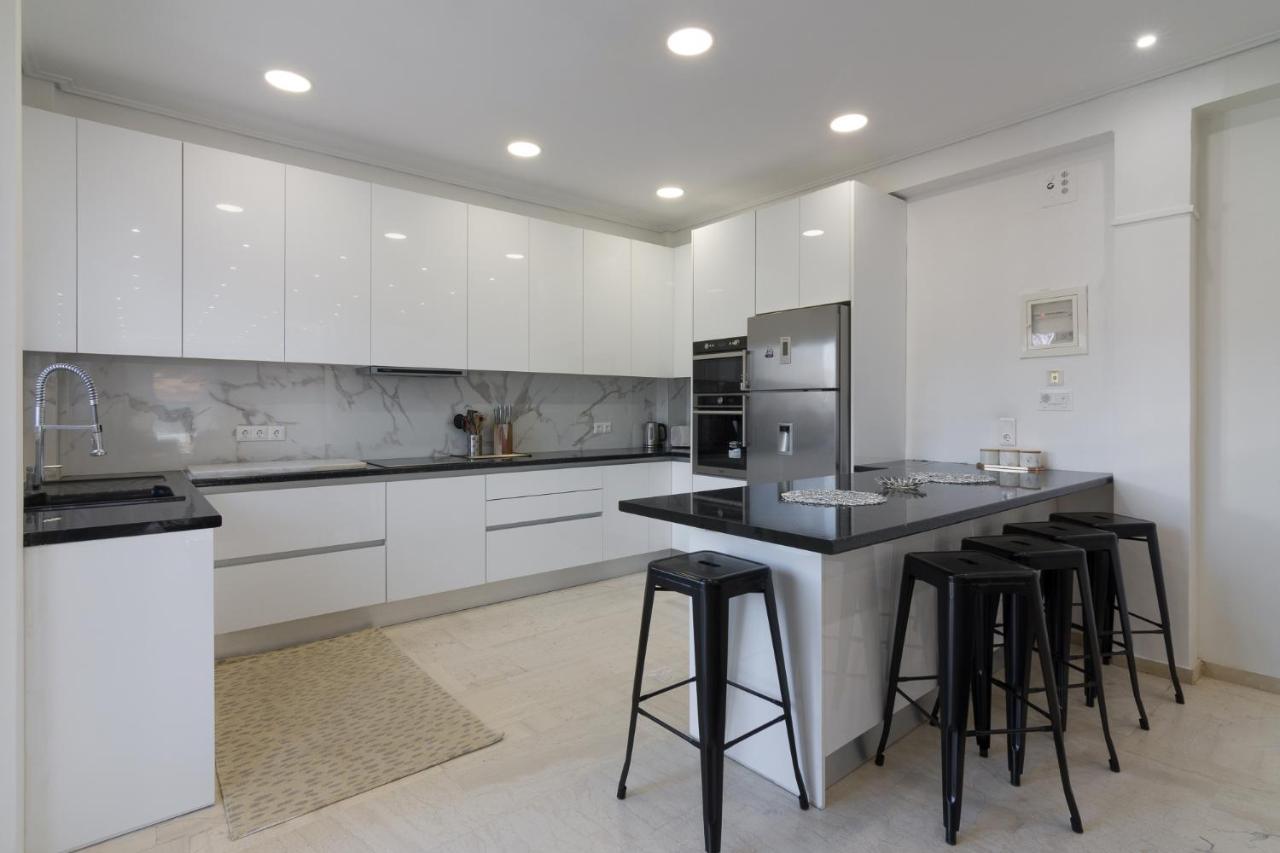 Spacious And Modern Flat For 4 Atenas Exterior foto