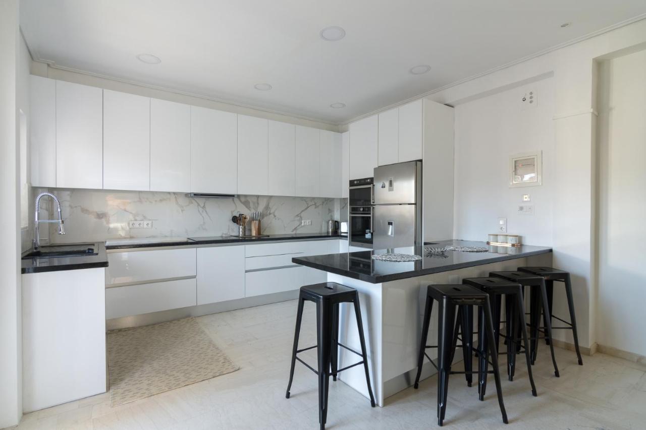 Spacious And Modern Flat For 4 Atenas Exterior foto