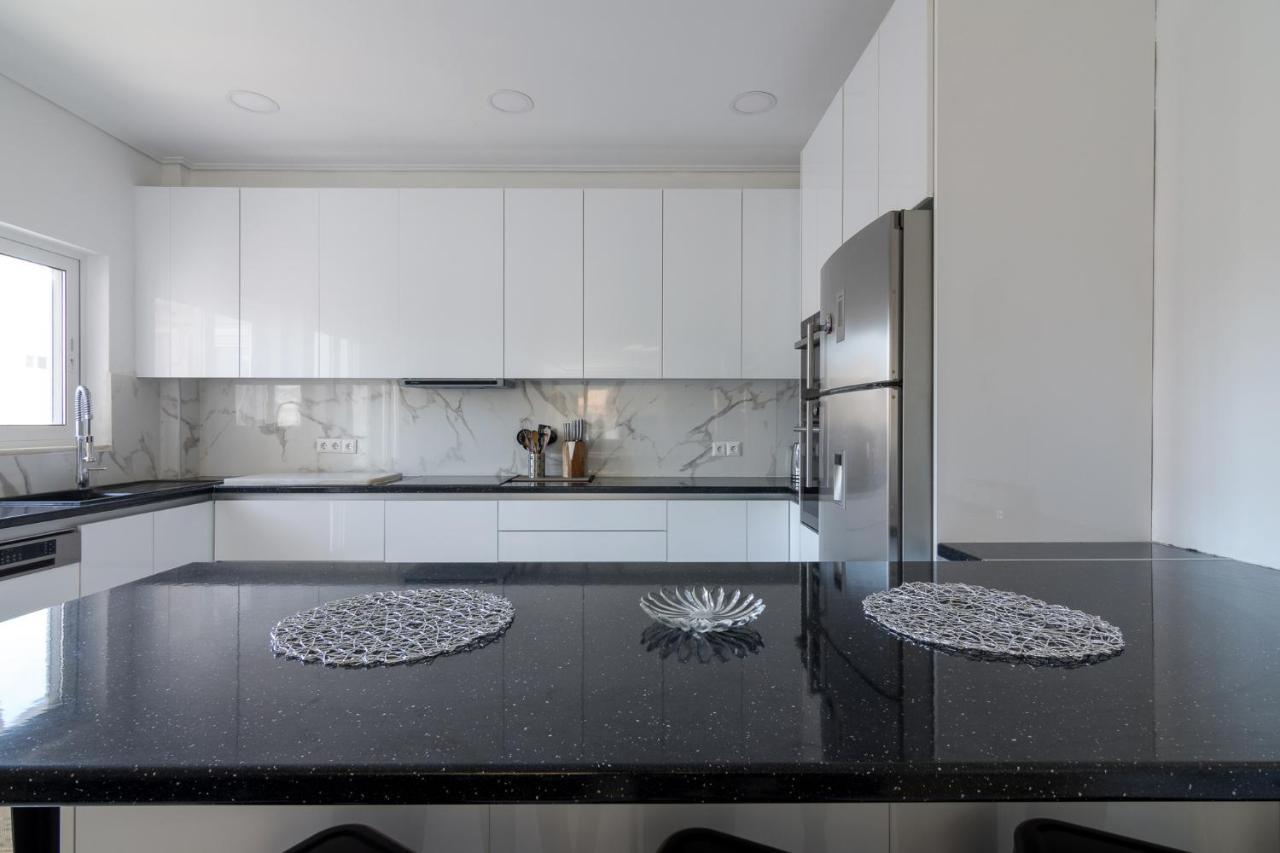 Spacious And Modern Flat For 4 Atenas Exterior foto